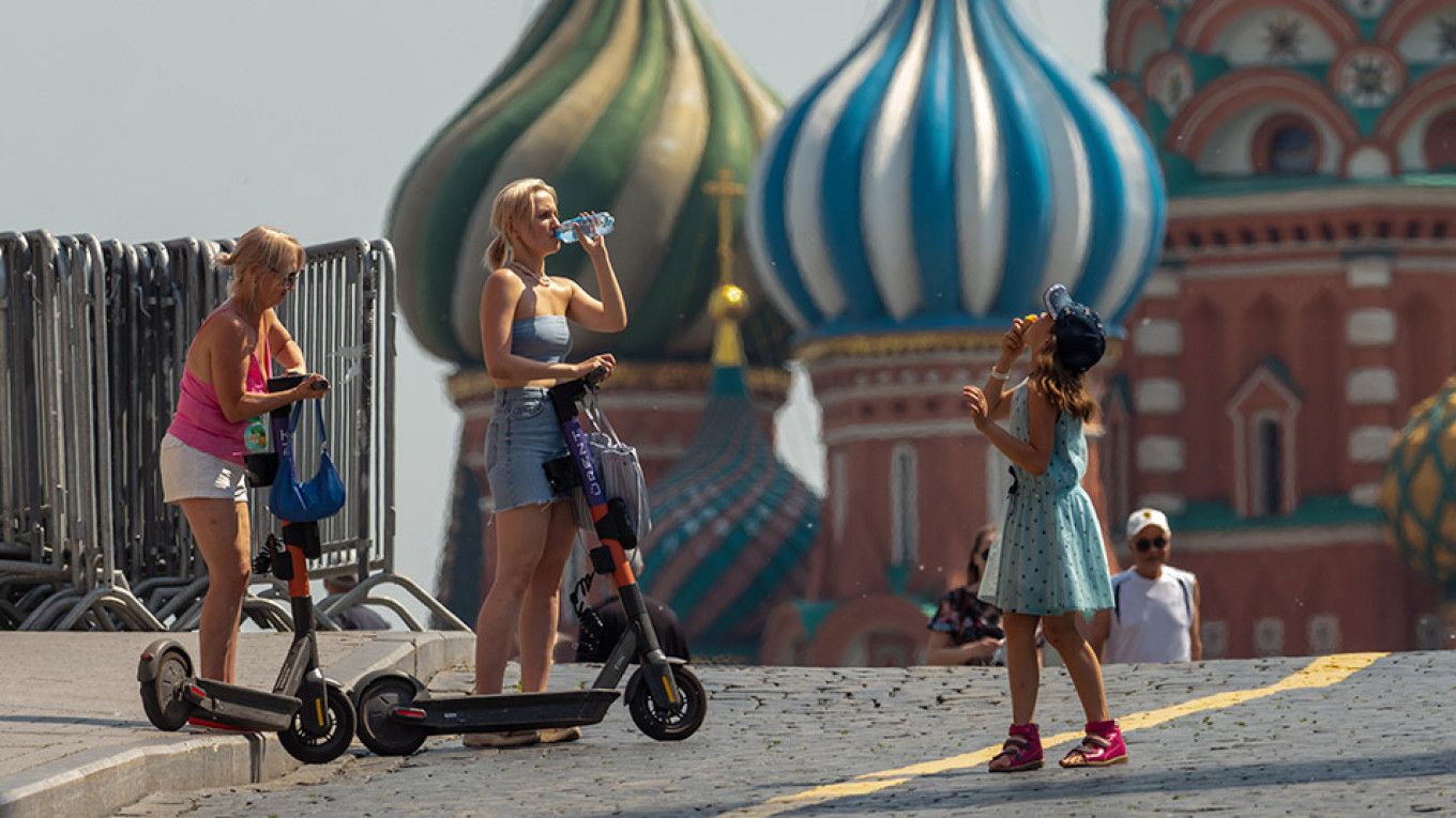 La ola de calor record de Rusia durara hasta julio