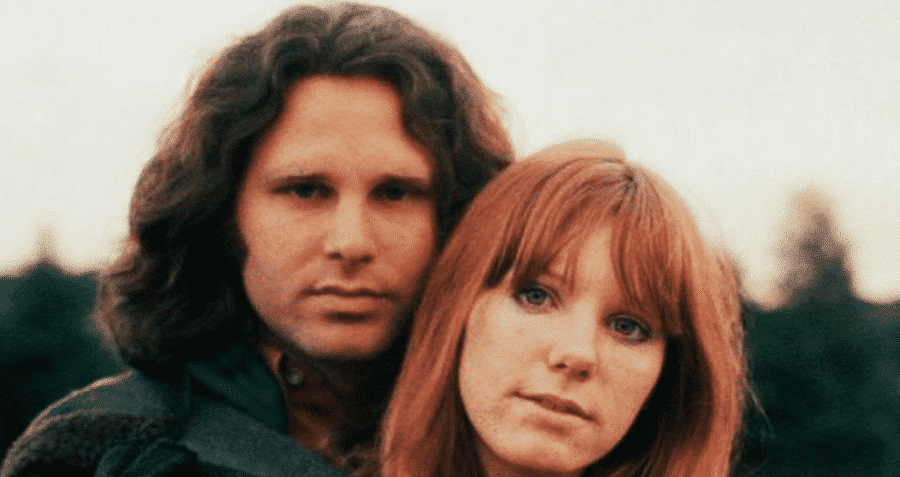 Pamela Courson y su condenada relacion con Jim Morrison