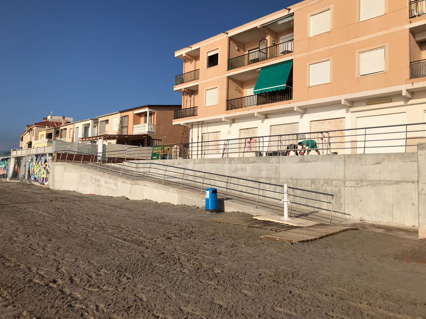 Pedestrian access now available to la playa de Las Villas