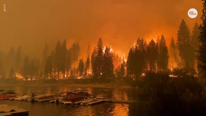 Caldor Fire cerca de la cuenca del lago Tahoe es