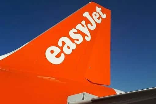 EasyJet introduces uniforms made from recycled plastic bottles