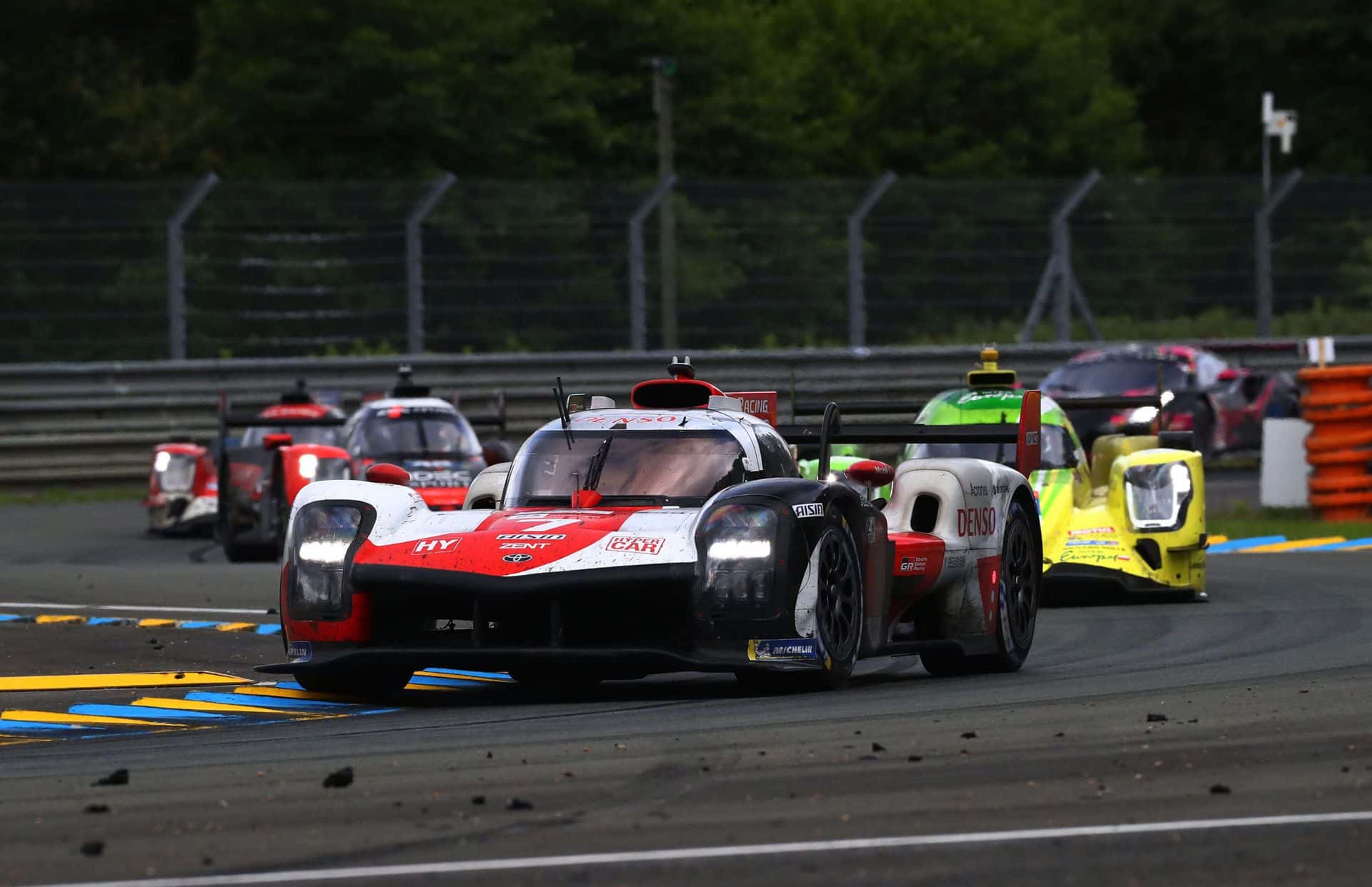 Toyota asegura su cuarta victoria consecutiva en Le Mans