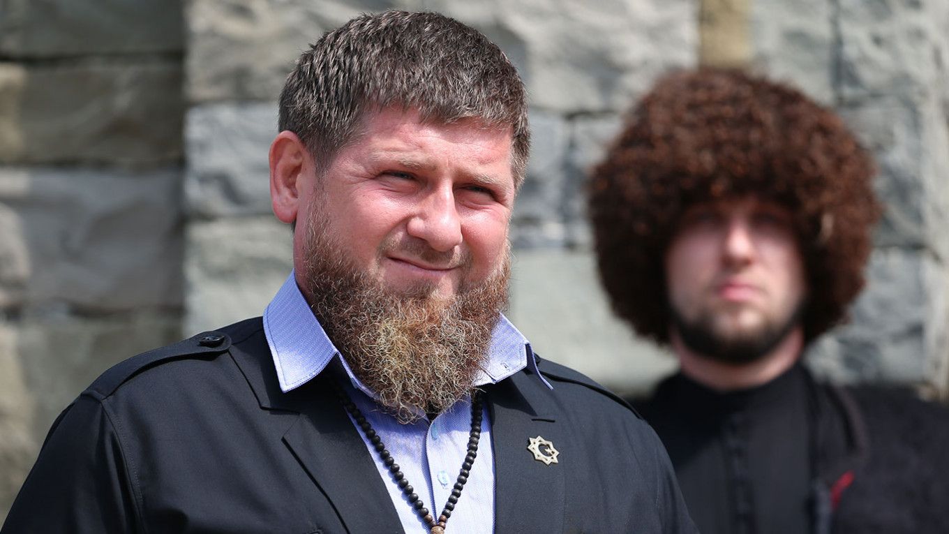 Kadyrov de Chechenia se ofende por la referencia LGBT de