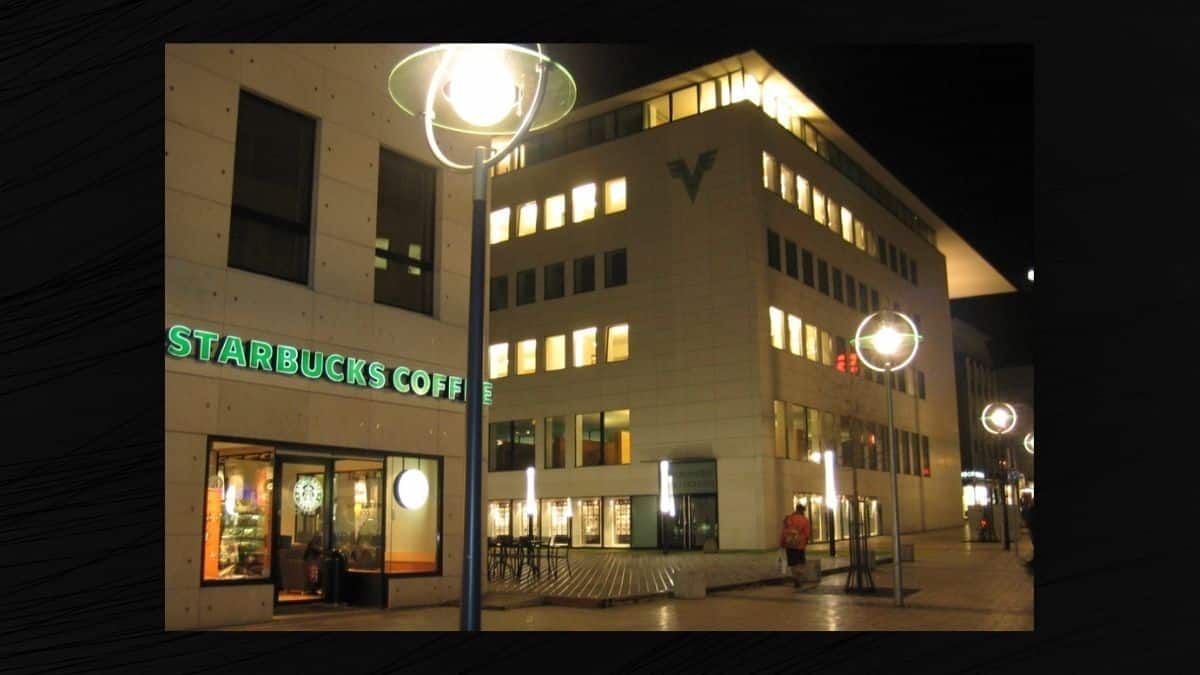 Los delantales negros de Starbucks tienen un significado diferente al