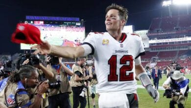 Bucs está dando lujosos obsequios al fanático que devolvió la 600th TD Ball de Brady