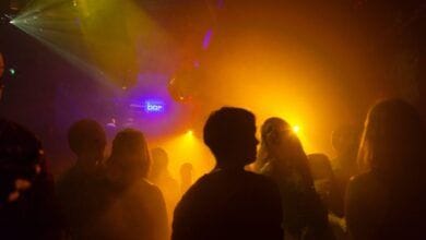 Casi todas las restricciones de bares y vida nocturna de COVID terminan esta semana en la región de Murcia de España