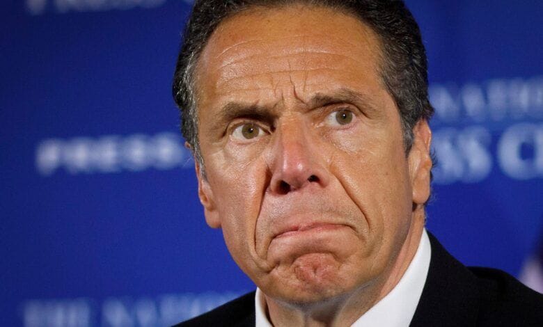 Cuomo acusado de toque violento en denuncia penal 1 Cuomo acusado de toque violento en denuncia penal