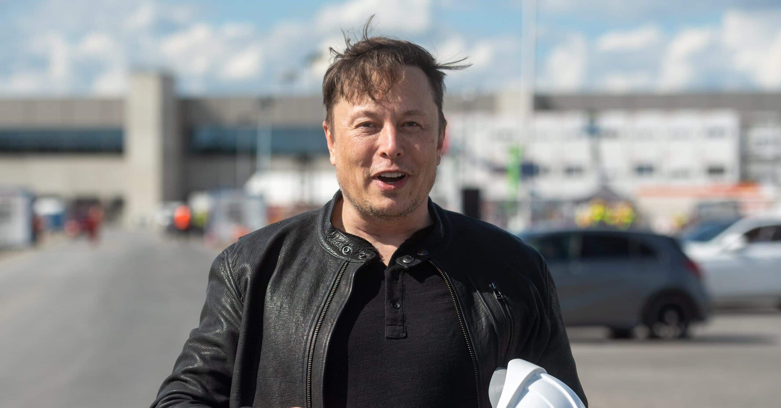 Elon Musk dice que Tesla trasladara su sede de California