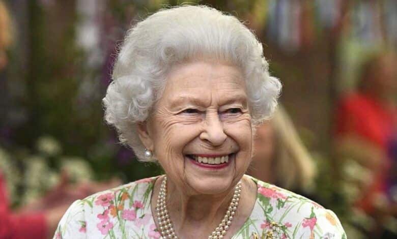 La reina Isabel II fue hospitalizada tras la cancelacion de