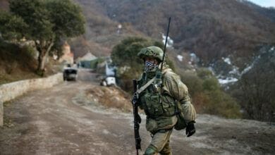 Armenia anuncia un alto el fuego negociado por Rusia con