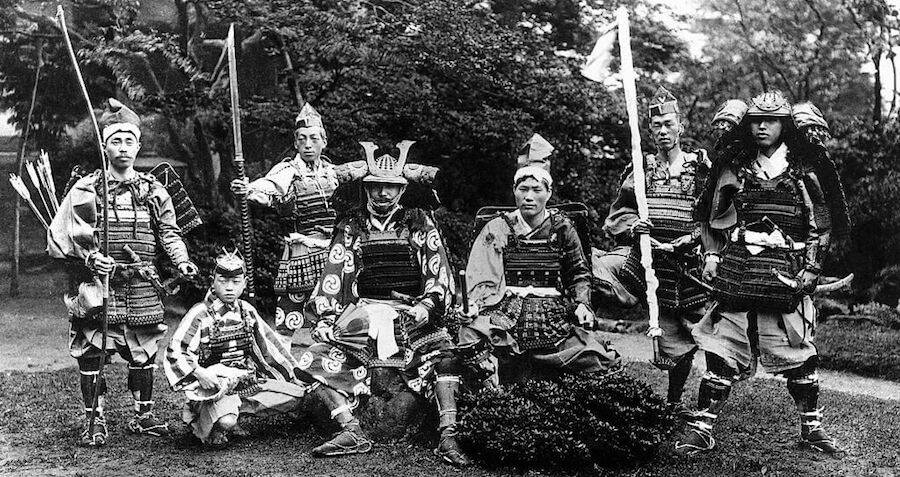 Dentro Del Antiguo Código Bushido De Los Guerreros Samuráis Japoneses ...
