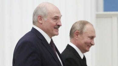 Putin promete apoyar a Lukashenko contra la interferencia
