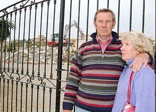 Con la aprobación de la nueva ley urbanística en Andalucía, los activistas extranjeros reclaman una "pequeña victoria" 1 Precedente