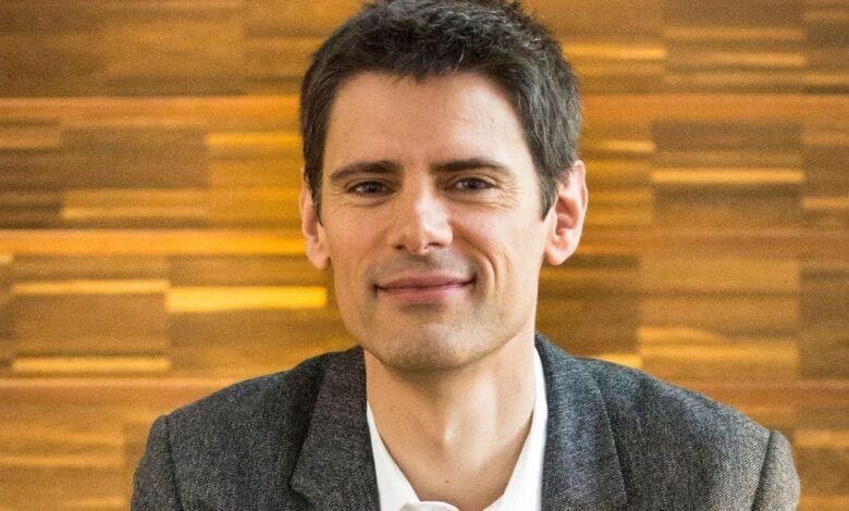 Miguel Hernan Todos los adultos en Espana deberian empezar a