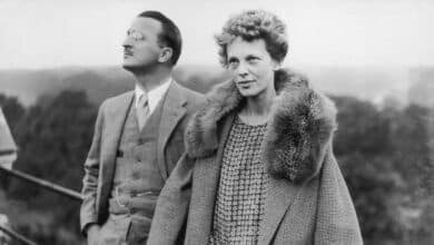 Amelia Earhart ha disenado lineas de ropa