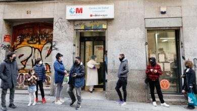 Covid 19 La tasa de coronavirus en Espana cae por primera