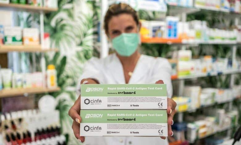 Covid-19 en España: Tests de antígenos en España: las ventas se disparan, pero los expertos advierten que crearán una falsa sensación de seguridad | Sociedad 1 Covid 19 en Espana Tests de antigenos en Espana las ventas