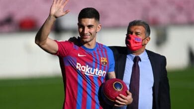 Laporta introducirá límite salarial en el Barcelona