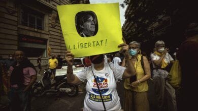 ÚLTIMO: Tribunal italiano libera al exdirigente Carles Puigdemont pero le ordena permanecer en Cerdeña mientras se considera la solicitud de extradición de España 8 ULTIMO Tribunal italiano libera al exdirigente Carles Puigdemont pero le