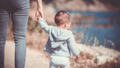 ¿Quién puede solicitar al gobierno español la nueva ayuda de 100 euros por hijo? 14 ¿Quien puede solicitar al gobierno espanol la nueva ayuda de
