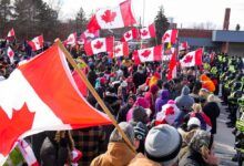 Continúan los cierres de fronteras entre Canadá y Estados Unidos mientras aumentan las protestas