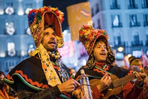 Manifestantes LGBT en Madrid, España 15 de diciembre de 2021