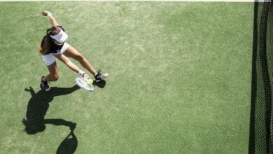El Centro Deportivo y de Tenis de Miraflores en la Costa del Sol de España es el lugar perfecto para jugar un partido o dos y comer algo. 3 Tenis G3b30a4e7b 1920