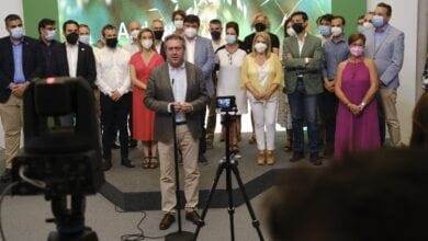 El nuevo líder socialista en Andalucía promete "hablar menos de nosotros mismos y más de la sociedad" 1 El nuevo lider socialista en Andalucia promete hablar menos de