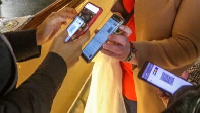 Los cierres nocturnos terminaran pero el pasaporte COVID 19 continua en