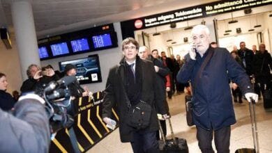 Puigdemont: El líder separatista catalán exiliado detenido por la policía en Cerdeña se enfrenta a la extradición a España 10 Puigdemont El lider separatista catalan exiliado detenido por la policia