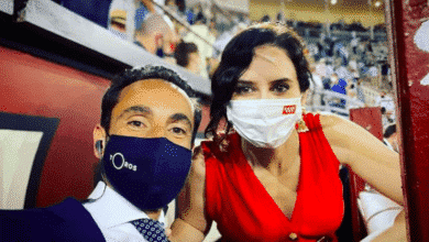 ¡Carga de toro! Instagram elimina la foto taurina de Isabel Díaz Ayuso en Las Ventas por 'violencia extrema' 6 ¡Carga de toro Instagram elimina la foto taurina de Isabel