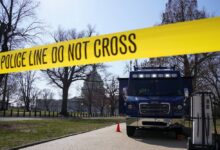 1 oficial de Missouri, sospechoso muerto, 2 heridos, dice la policía