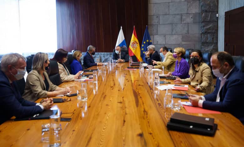Canarias continúa descenso, volviendo al 100% del aforo general para hostelería, deporte y cultura: Canarias
