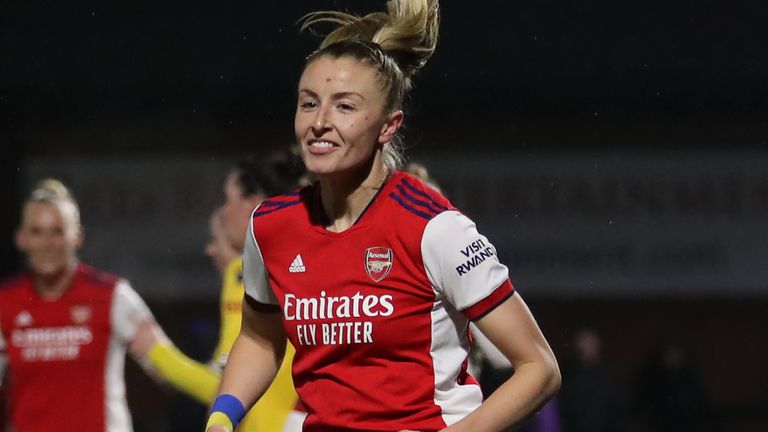 Leah Williamson celebra tras la victoria 3-0 del Arsenal sobre el Reading