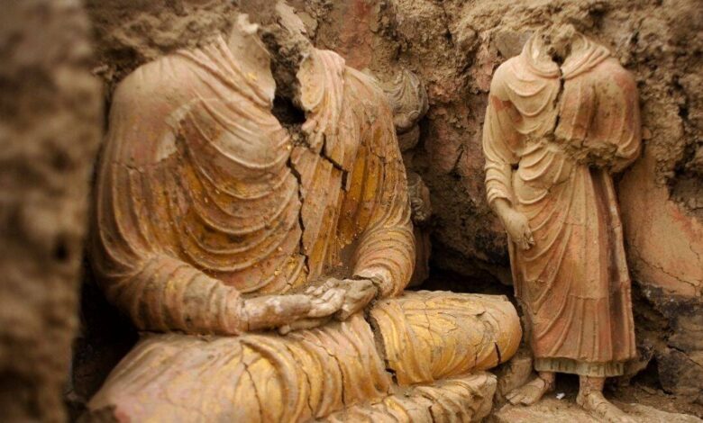 Centrándose en la inversión china, los talibanes ahora protegen las estatuas de Buda