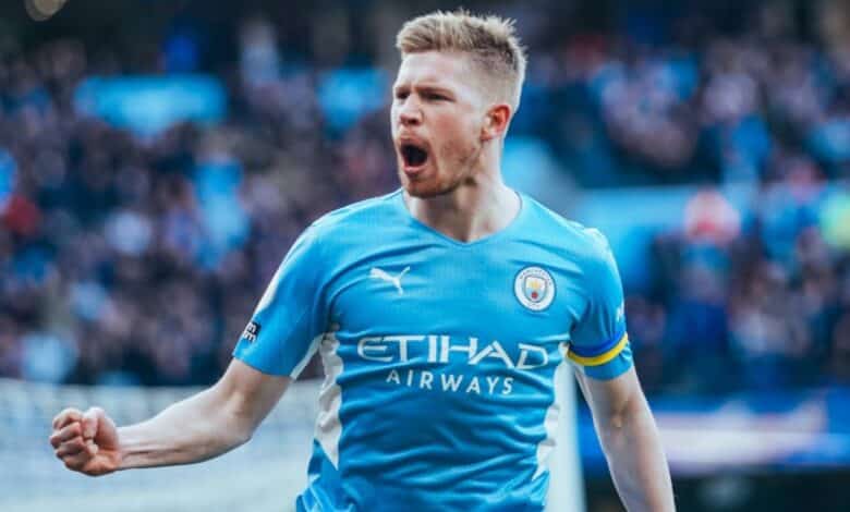 Man City midfielder Kevin De Bruyne celebrating his first goal against Manchester United.
