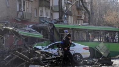 Rusia ataca ciudad ucraniana mientras partes planean mas conversaciones