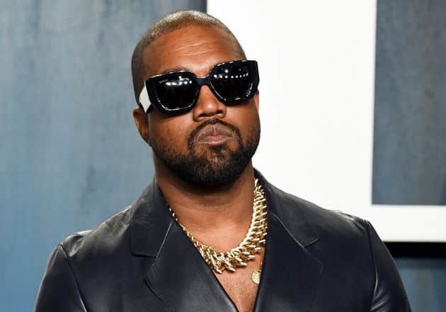 Kanye West en la fiesta de los Oscar en Beverly Hills el 9 de febrero
