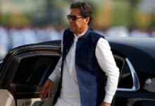 La Corte Suprema de Pakistán reanuda la audiencia para decidir el destino del primer ministro Imran Khan