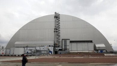 Los rusos abandonan Chernobyl; Ucrania se prepara para un nuevo ataque