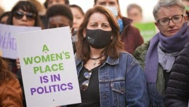 Opinión: Cómo España está superando a Reino Unido en participación de la mujer en política 6 Día Internacional de la Mujer