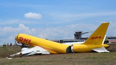 VEA: Avión de carga de DHL se parte en dos tras perder el control en Costa Rica 1 VEA: Avión de carga de DHL se parte en dos tras perder el control en Costa Rica