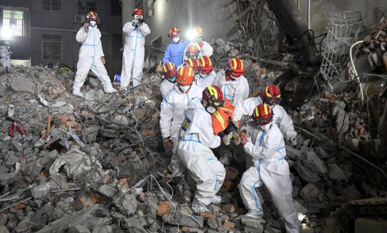 Derrumbe de edificio en Changsha en China deja 53 muertos