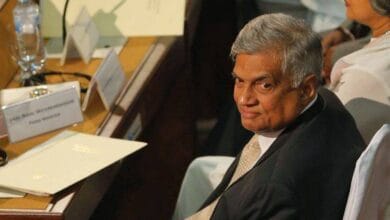 El ex primer ministro de Sri Lanka, Wickremesinghe, ocupa un escaño en el parlamento, puede regresar como primer ministro: informe