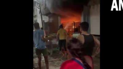 Siete muertos en incendio de edificio residencial en Indore
