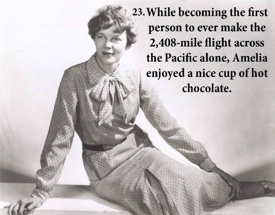 Amelia Earhart Fotos Chocolate Caliente