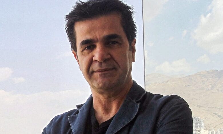 Jafar Panahi, cineasta iraní, detenido para cumplir su condena 1 Jafar Panahi cineasta irani detenido para cumplir su condena