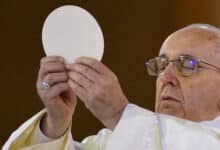 El Vaticano recuerda a las personas que el Cuerpo de Cristo no puede estar libre de gluten