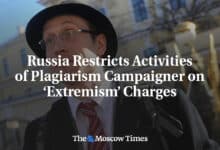 Rusia restringe actividades de activista contra el plagio por cargos