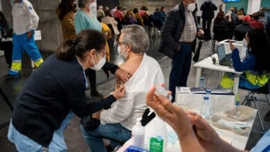 Segunda inyeccion de refuerzo para mayores de 60 anos en
